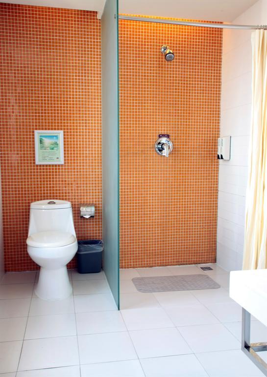 Qingdao Renjia Bussiness Hotel Esterno foto