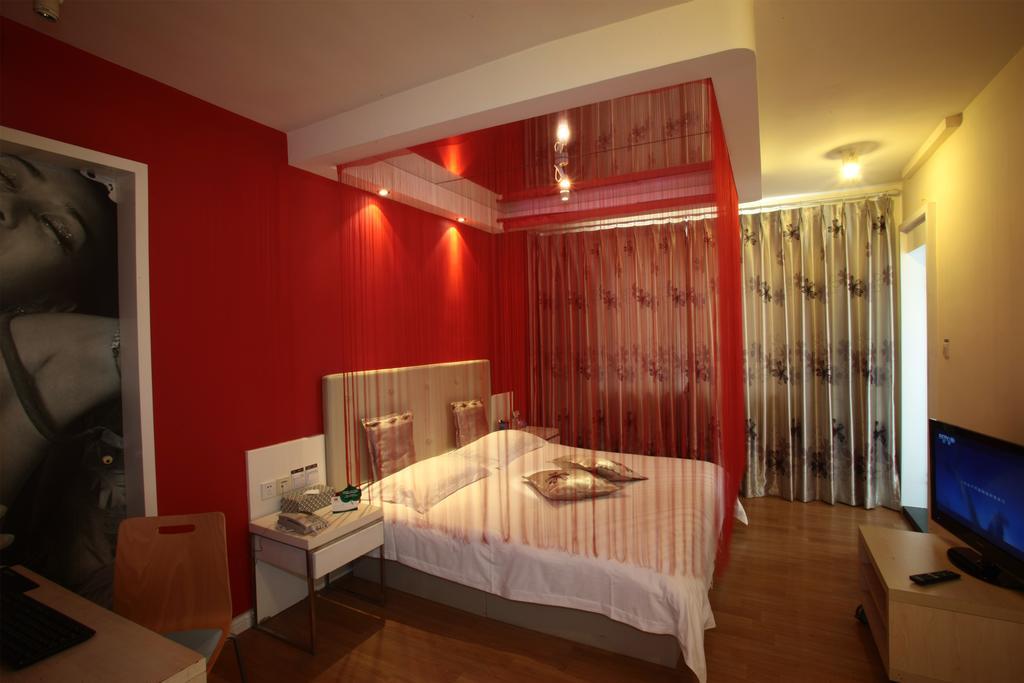 Qingdao Renjia Bussiness Hotel Esterno foto